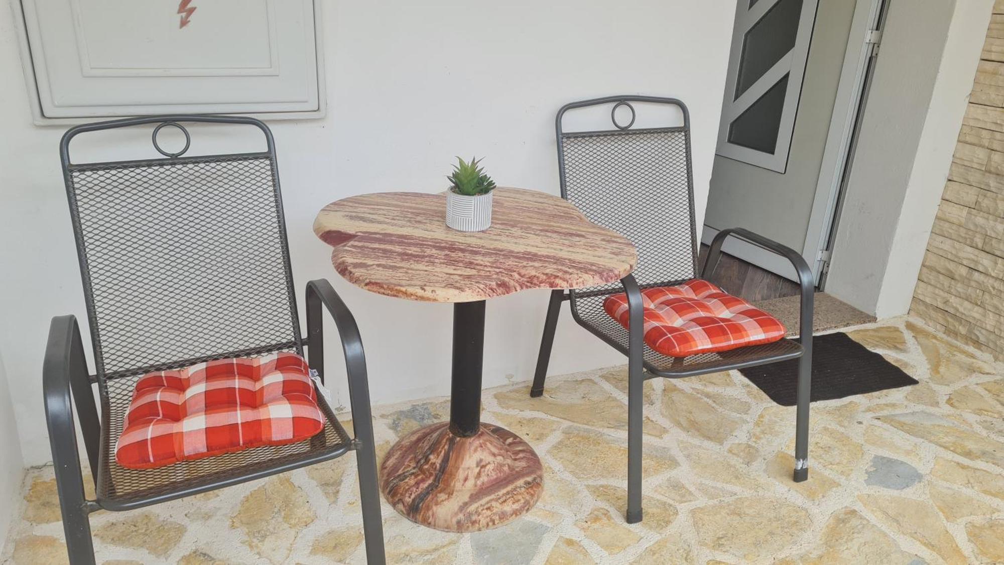 Lovmar Apartment *